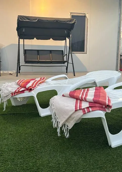 Piscina Climatizada Villa Los Palacios Y Villafranca