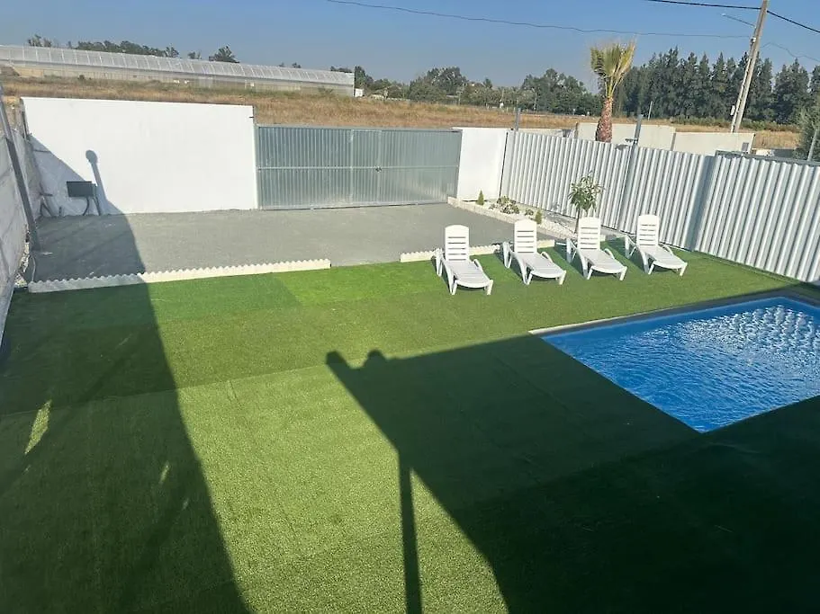 Piscina Climatizada Villa Los Palacios Y Villafranca Holiday home