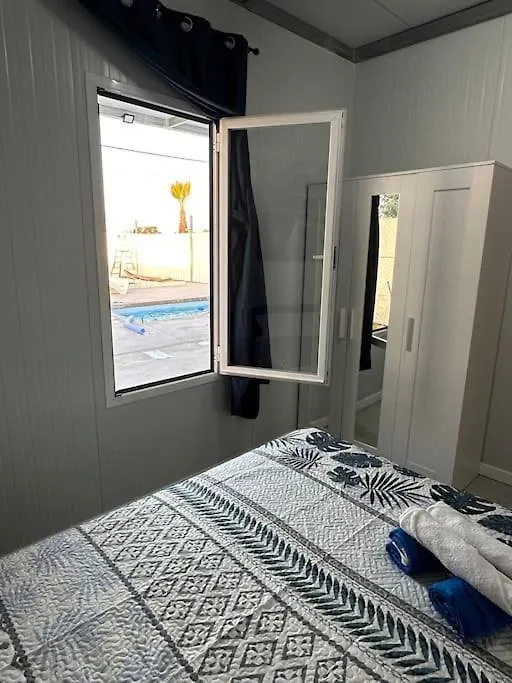 Piscina Climatizada Villa Los Palacios Y Villafranca Holiday home