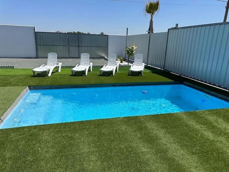 Piscina Climatizada Villa Los Palacios Y Villafranca